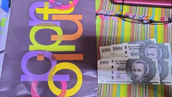 Aprenden a pareja que presuntamente falsificaba billetes desde la sucursal de una conocida imprenta