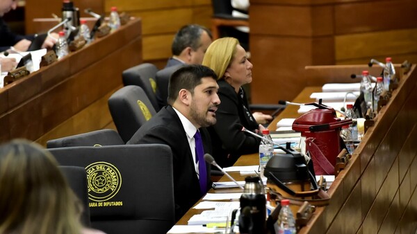 Denuncian más despidos y critican silencio de la ANR