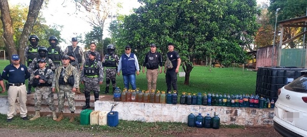 Contrabandistas pierden cientos de litros de combustible en Itapúa - La Tribuna