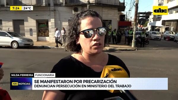 Video: Se manifestaron por precarización - ABC Noticias - ABC Color