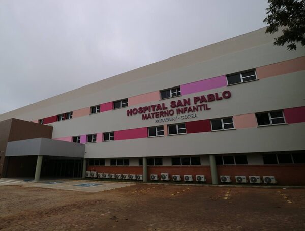 Hallan una camioneta robada en Villa Aurelia dentro del Hospital San Pablo · Radio Monumental 1080 AM