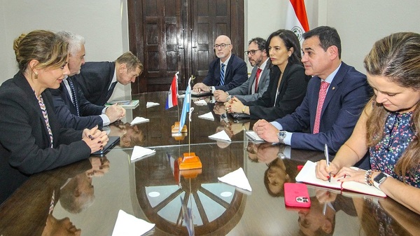 Hidrovía: Paraguay pidió que peaje se levante durante negociaciones - Noticias Paraguay