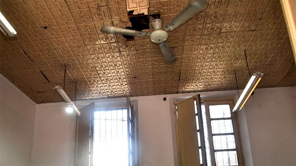 Grave deterioro en colegio nacional: falta de presupuesto y riesgo de derrumbe