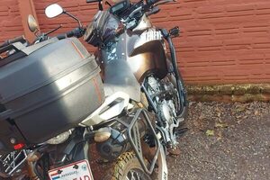 Recuperan motocicleta robada