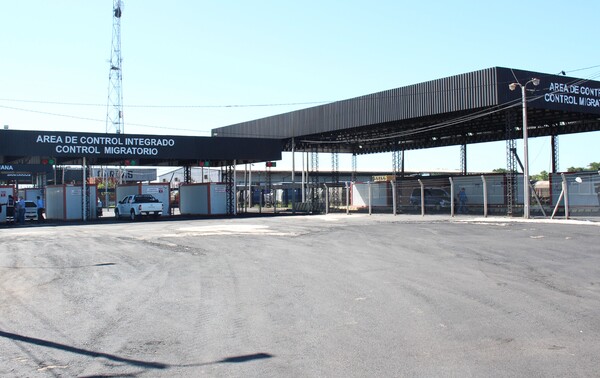 Presentó su cédula en Migraciones y su identidad sale de una persona buscada por homicidio | 1000 Noticias
