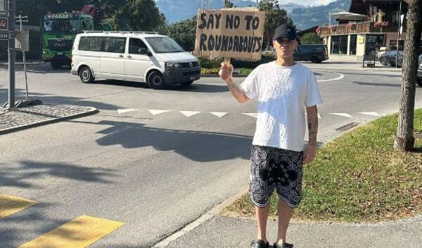 Diario HOY | Robbie Williams ofrece sus servicios como "manifestante famoso" en Suiza