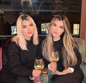 "Doctoras Barbies" sacan comunicado luego de las cañeadas que recibieron