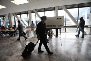 Una balacera en el aeropuerto de Ciudad de México deja un policía herido y un detenido - MarketData