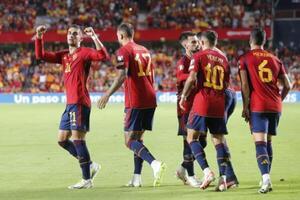 Festival de una España liderada por los Golden Boys