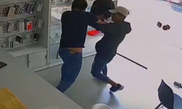 (VIDEO) ¡Frustran asalto en local de Villa Morra!