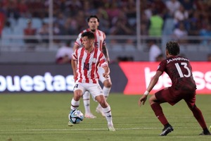 Paraguay sufre una dura derrota en su visita a Venezuela - trece