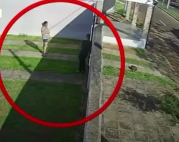 Video: mujer denuncia que un joven supuestamente la retuvo por varios días - Policiales - ABC Color