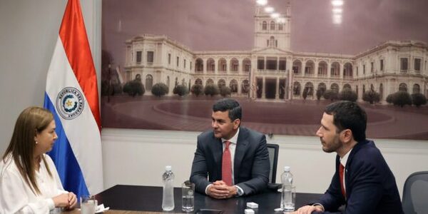 Teresa Rojas continuará en la Senabico