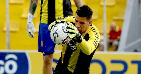 La Nación / El fútbol local no tiene pausa