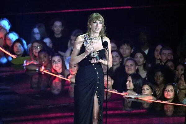 Taylor Swift triunfa en la gala de los MTV VMA - Música - ABC Color