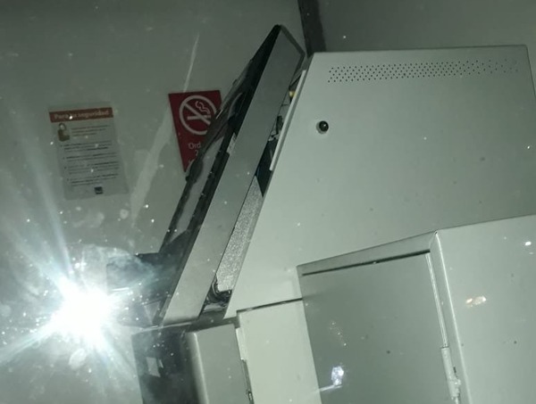 Diario HOY | Violentaron cajero automático y taparon la cámara con una media