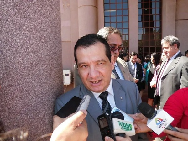 Exjuez civil destituido por la Corte es nominado para camarista en CDE - La Clave