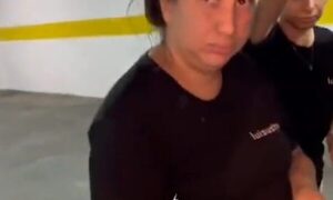 Hombre escrachó a su empleada infiel y quedó detenida