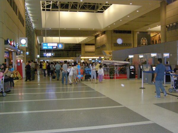 Diario HOY | Funcionario paraguayo fallece en aeropuerto de Estados Unidos