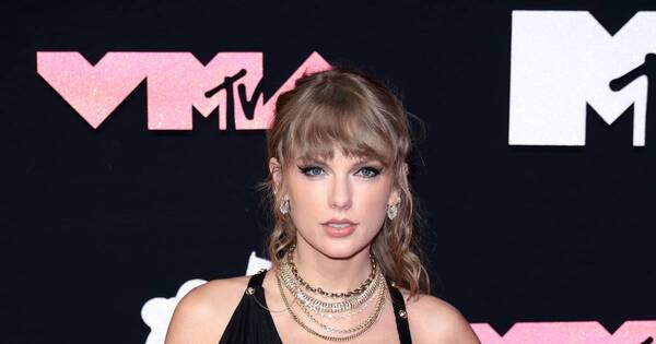 La Nación / Buscan periodista especializado en Taylor Swift para seguir su gira