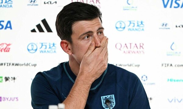 Versus / El seleccionador inglés Gareth Southgate denuncia las burlas contra Harry Maguire