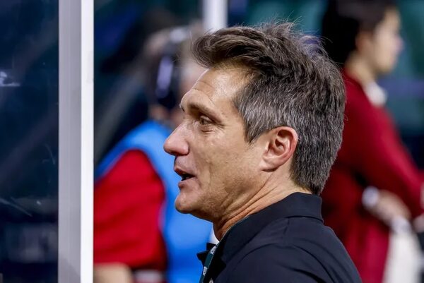 Los números de Guillermo Barros Schelotto tras la derrota ante Venezuela - Selección Paraguaya - ABC Color