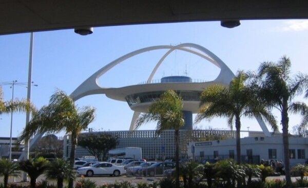 Hallan muerto a paraguayo en aeropuerto de Los Ángeles, EE.UU.