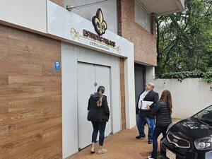 Ciudad del Este: Ministerio de Salud clausura local de estética tras denuncia de mala praxis - ABC en el Este - ABC Color