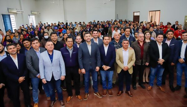 Tekoporâ Mbarete omoîrû ñepyrûma 1.053 familia-kuérape oîva Ñeembucú departamento-pe - .::Agencia IP::.