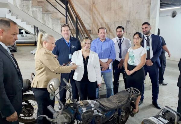 Entregaron motocicletas para taller de aprendizaje del CEI