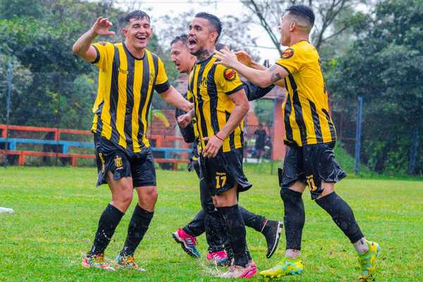 Universal espera al ganador de Capitán Miranda vs. Deportivo Itapuense