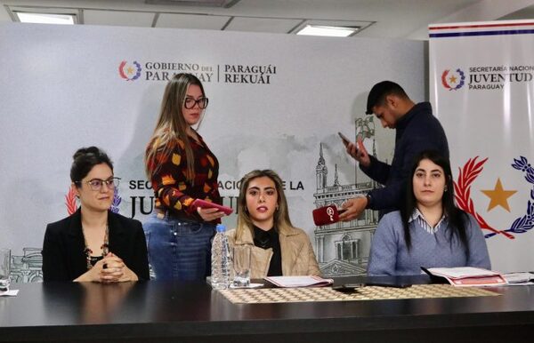 Diario HOY | Secretaría de la Juventud habilita 50 becas para jóvenes destacados