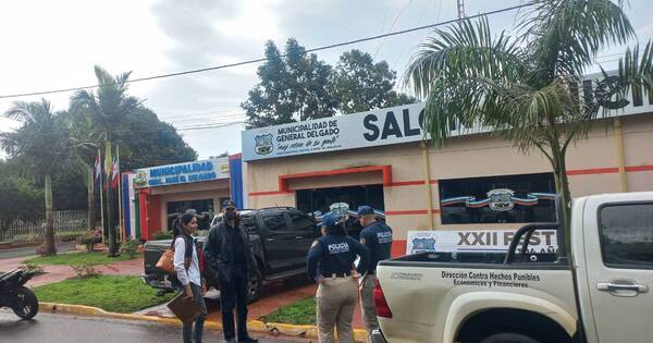 La Nación / Allanaron la Municipalidad de General Delgado por supuesta lesión de confianza