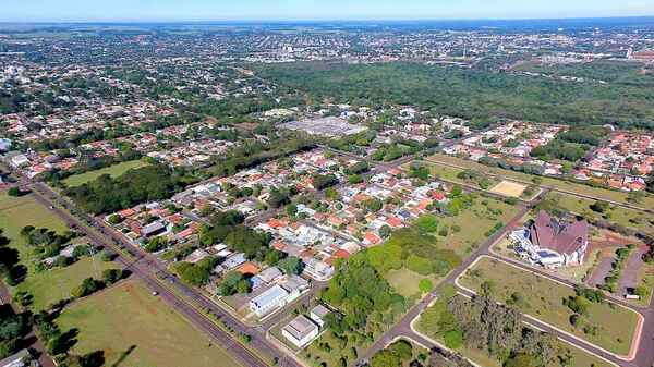 Itaipu, lado brasilero, anuncia venta de casas para financiar proyectos sociales