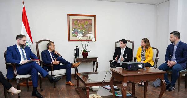 La Nación / Presentan plan de fortalecimiento para penitenciaría de Minga Guazú