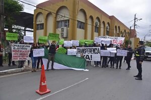 Lambaré: ciudadanos protestan y exigen defender futuro Parque de la Salud - Nacionales - ABC Color