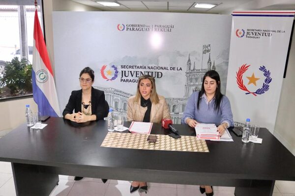 Secretaría de la Juventud lanza 50 becas para jóvenes destacados - Unicanal