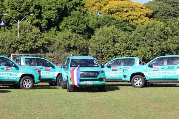ANDE se prepara para una flota 100% eléctrica con apoyo del CAF - ADN Digital
