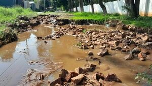 Municipalidad de Ñemby destinó G. 3.000 millones a reparación de calles, pero la mayoría está en deplorable estado - Nacionales - ABC Color