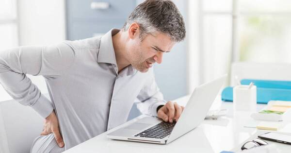 La Nación / ¿Parados o sentados? Cuál es la posición más saludable para trabajar