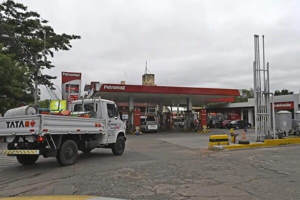 Denuncian ante el MIC a operador de Petropar por falsificar marcas de gas - Economía - ABC Color