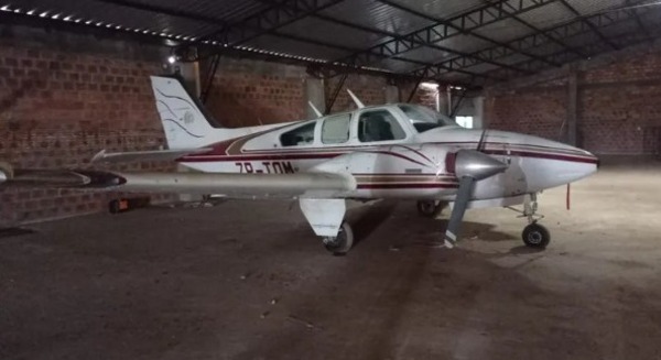 Diario HOY | Por falla mecánica, no pudieron robar avioneta de un hangar