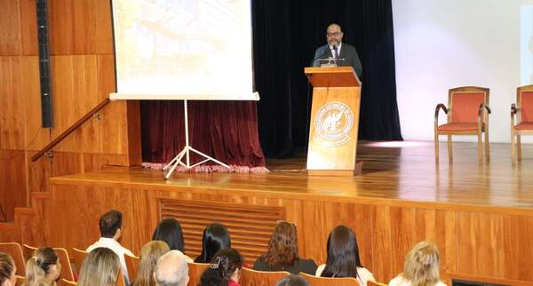 Casi 4.000 docentes se capacitaron en alfabetización digital