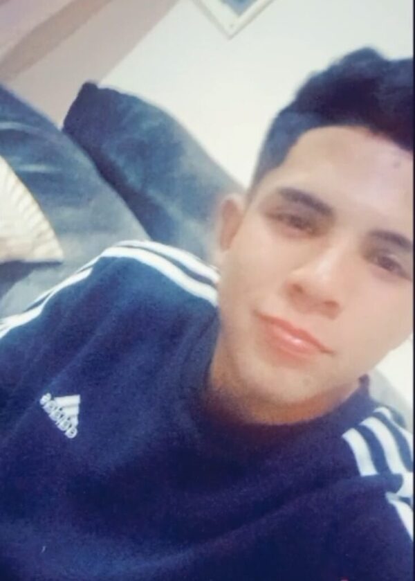 Cae joven obsesionado que coaccionaba y amenazaba a una mujer