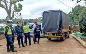 Falsos policías roban camioncito repleto de mercadería en asalto tipo comando