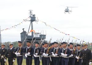 Mandatario encabezó festejos por el Día de la Armada Paraguaya - .::Agencia IP::.