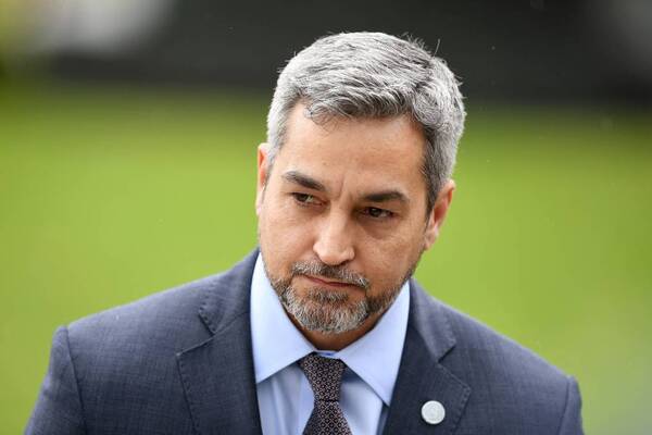 Diario HOY | El "legado" de Abdo: irregularidades detectadas en IPS son solo "la punta del iceberg"