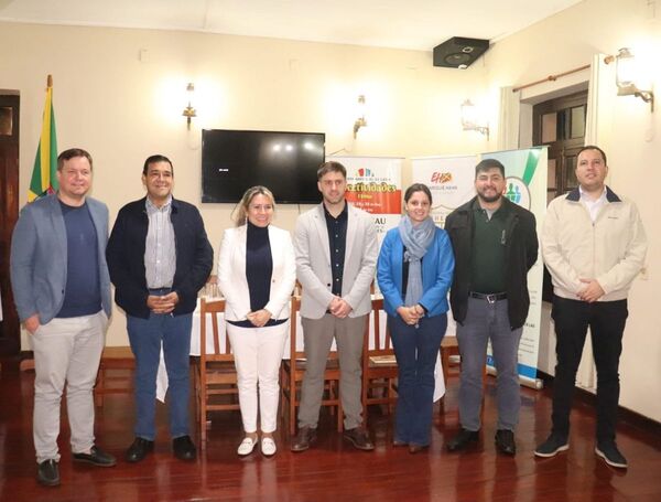 SENATUR COMPROMETE SU APOYO PARA EL DESARROLLO DEL TURISMO EN COLONIAS UNIDAS