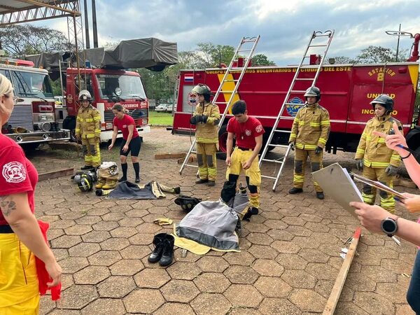 Con competencia de destreza, bomberos invitan a colecta anual - ABC en el Este - ABC Color