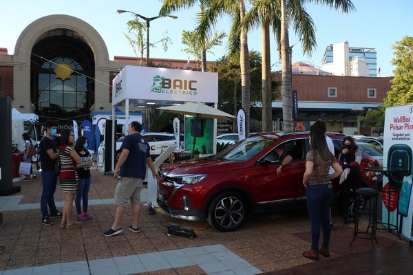 Día Mundial del Vehículo Eléctrico: Promueven la electromovilidad como opción sostenible y económica para el país - MarketData